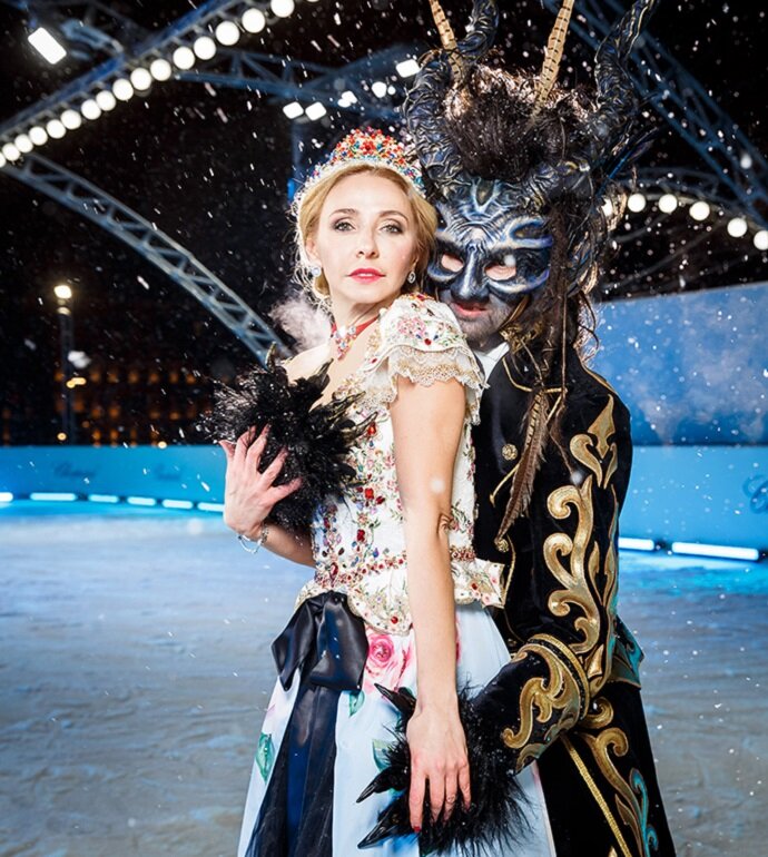 Татьяна Навка в серьгах Chopard из коллекции Happy Sport