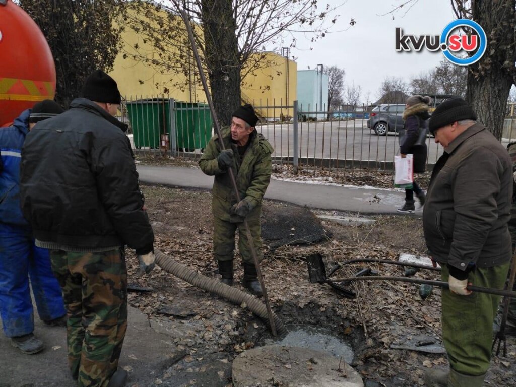 Канализация в посёлке Аюта серьёзно забита. 
Следствие разберётся