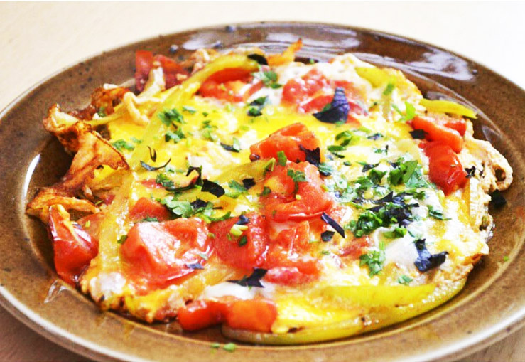 яичница с помидорами