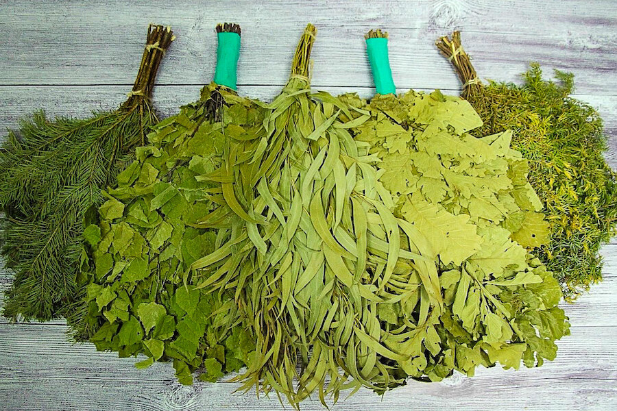 Веники для бани. Источник: https://lesobirzha.ru