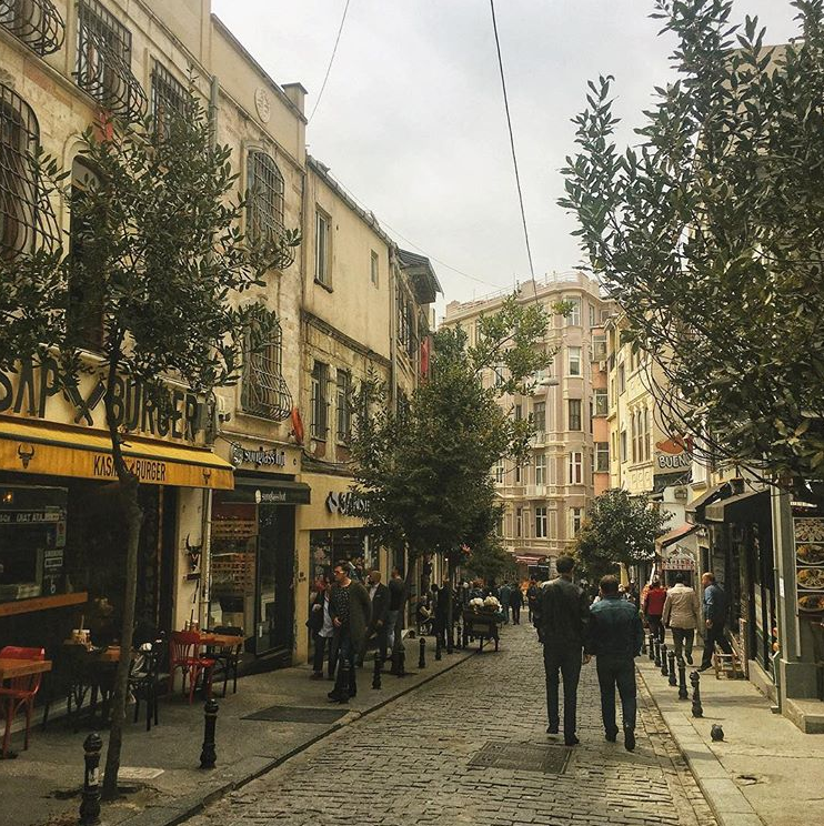 Источник фото: @holmes_jane via instagram