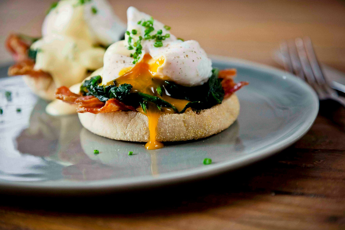 Яйца Бенедикт в Spindler
