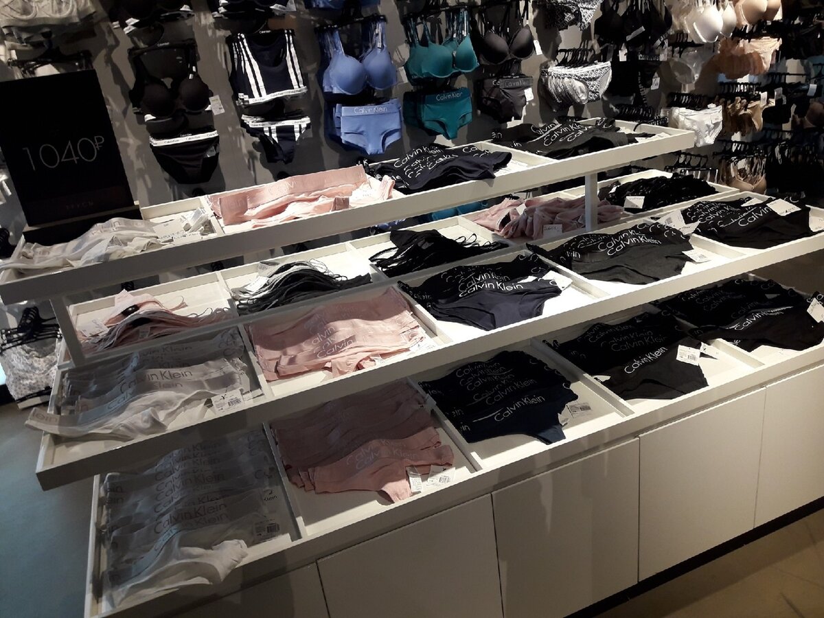 Большой выбор отличного белья Calvin Klein, например