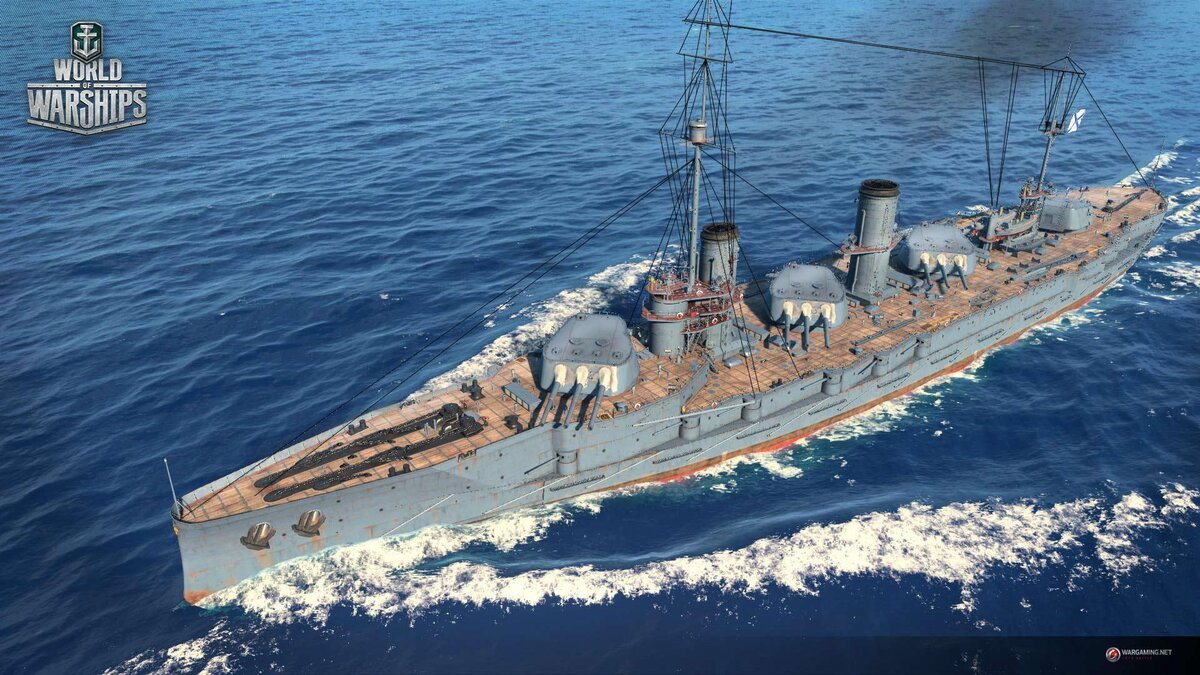 Коля в море