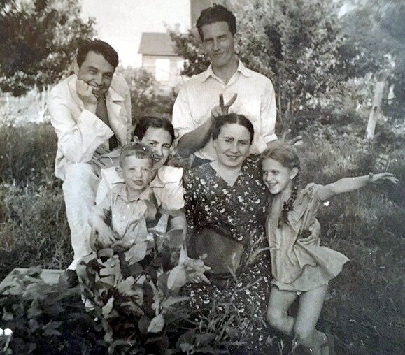 Наша дружная семья