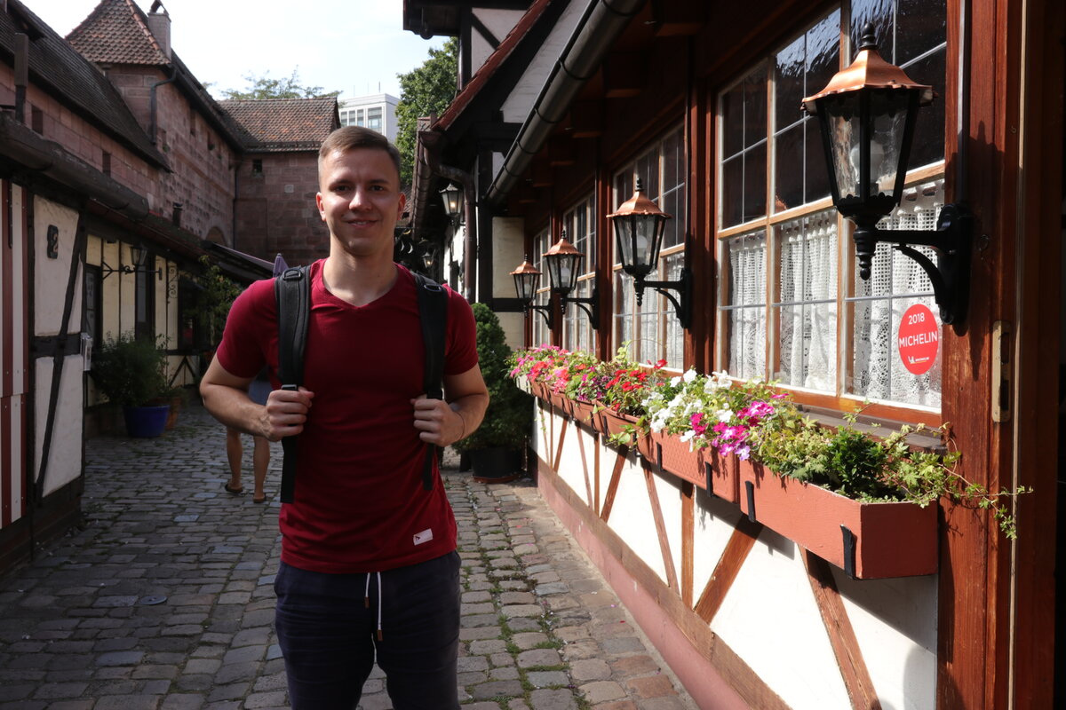 Frauentor Nürnberg — начало путешествия