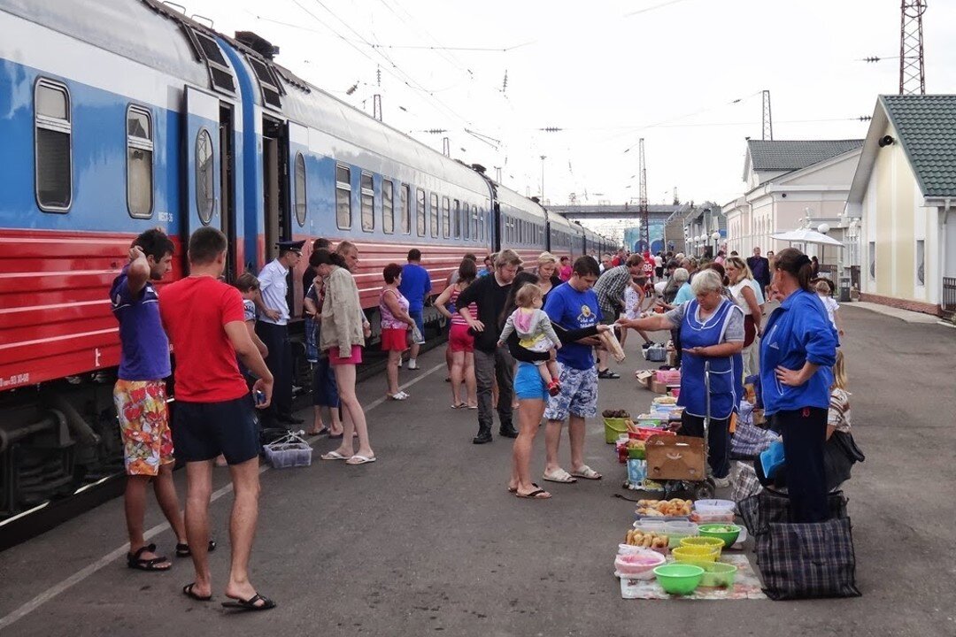 Торговля на станции. Картина я сервиса "яндекс картинки" для иллюстрации