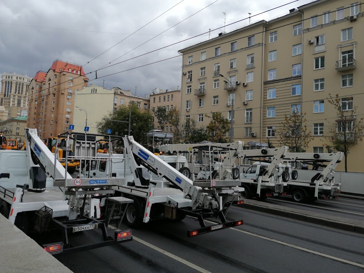 Техником в москве. Парад коммунальной техники в Москве 14 сентября. Парад коммунальной техники в Москве 2019. Парад коммунальной техники в Москве 2021. Парад коммунальной техники в Москве 2020.