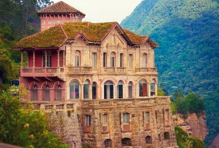                                                                 Отель El Hotel del Salto