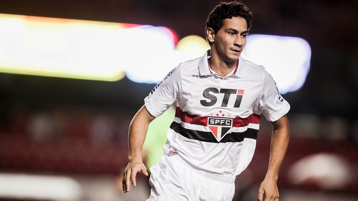 Гансо в составе «Сан-Паулу»