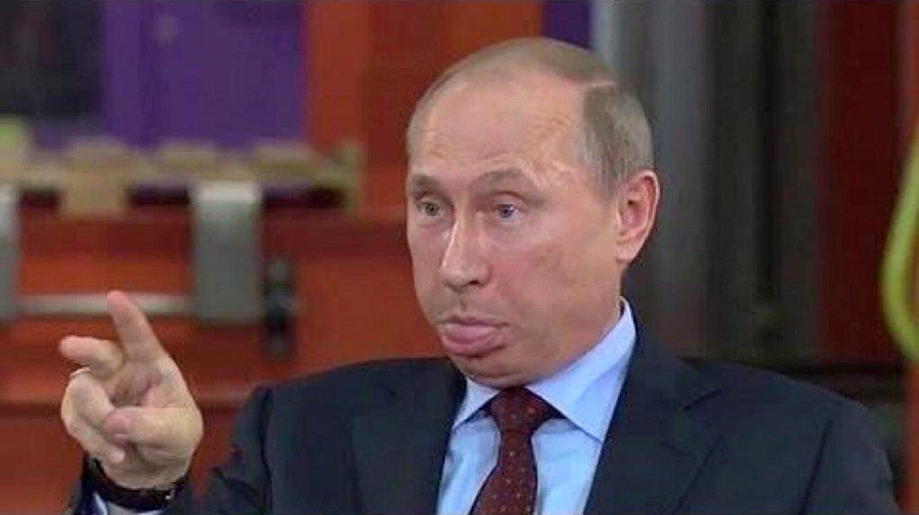 ""....но вы держитесь там!"  Премьер был прав, проговорился только раньше времени. Фото из сервиса Я.Картинки