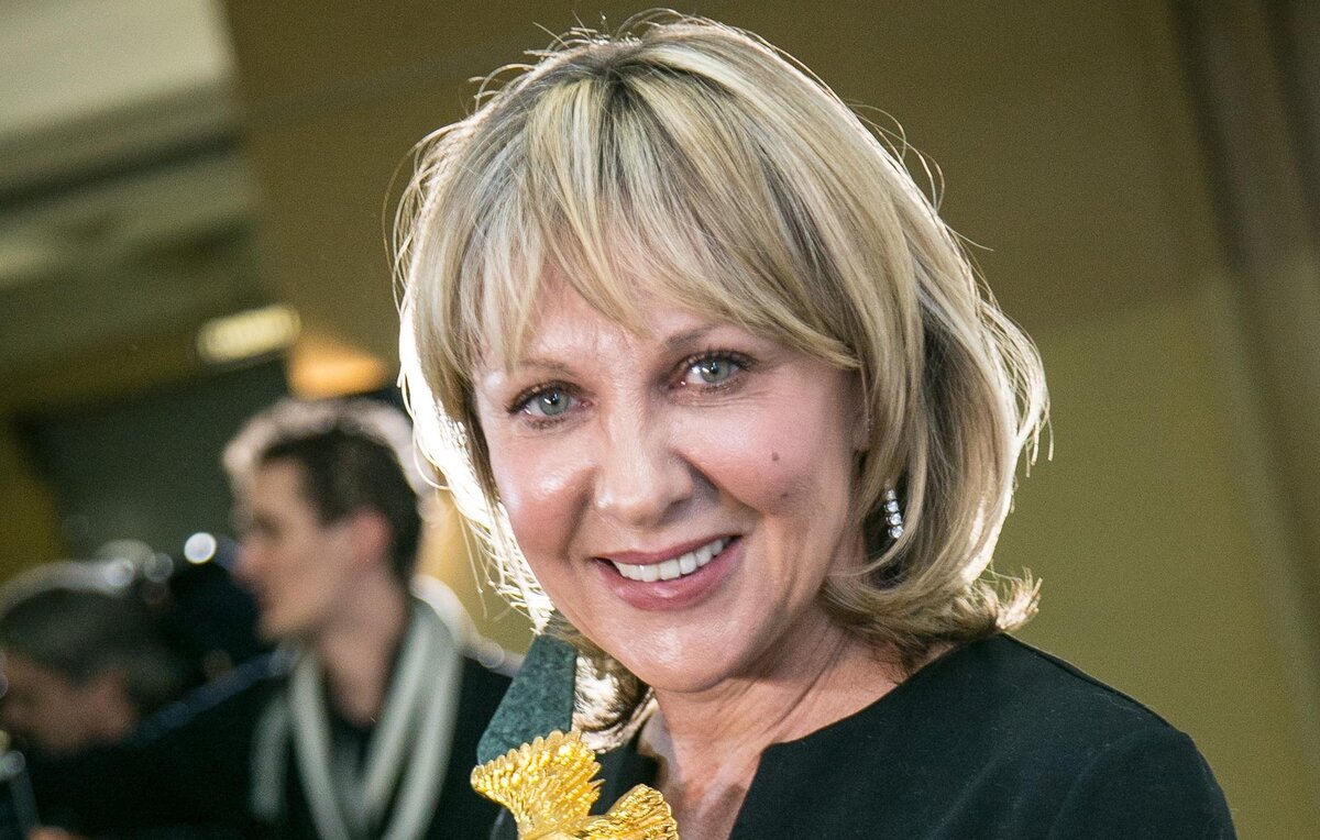 Елена Яковлева - замечательная жена и мать