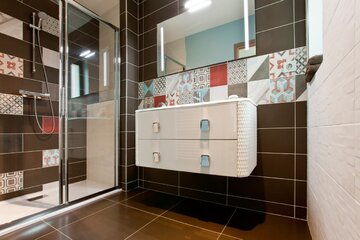 Лучшие сочетания цвета плитки для ванных и душевых комнат