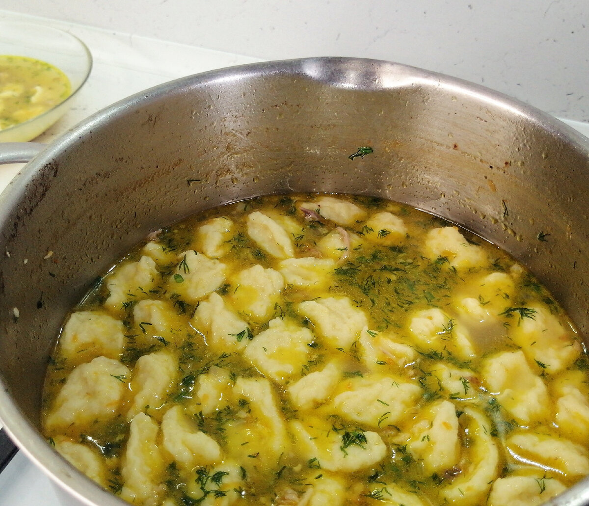 Бабушкин суп с клецками (галушками) | Клецки для супа: рецепт из муки. Суп сьедается моментально!