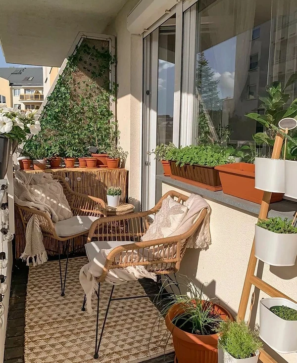 Соцсети блогера What makes me enjoy