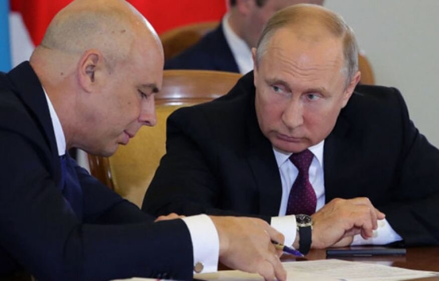    Путин лично примет решение по обвалу рубля