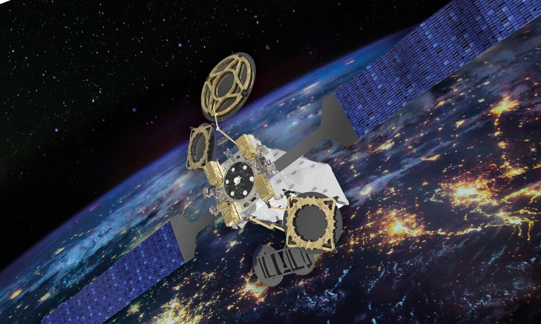 Телекоммуникационный спутник "Eutelsat 10B", изображение компании Thales Alenia Space