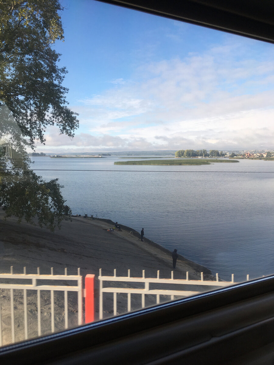 Вил из окна купе при подъезде к Казани. Фото автора. 
