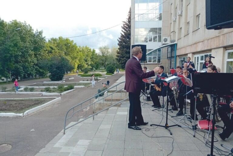    «Летний маршрут культуры». Оренбуржцев 8 августа приглашают на концерт духового оркестра Кристина Просвиркина