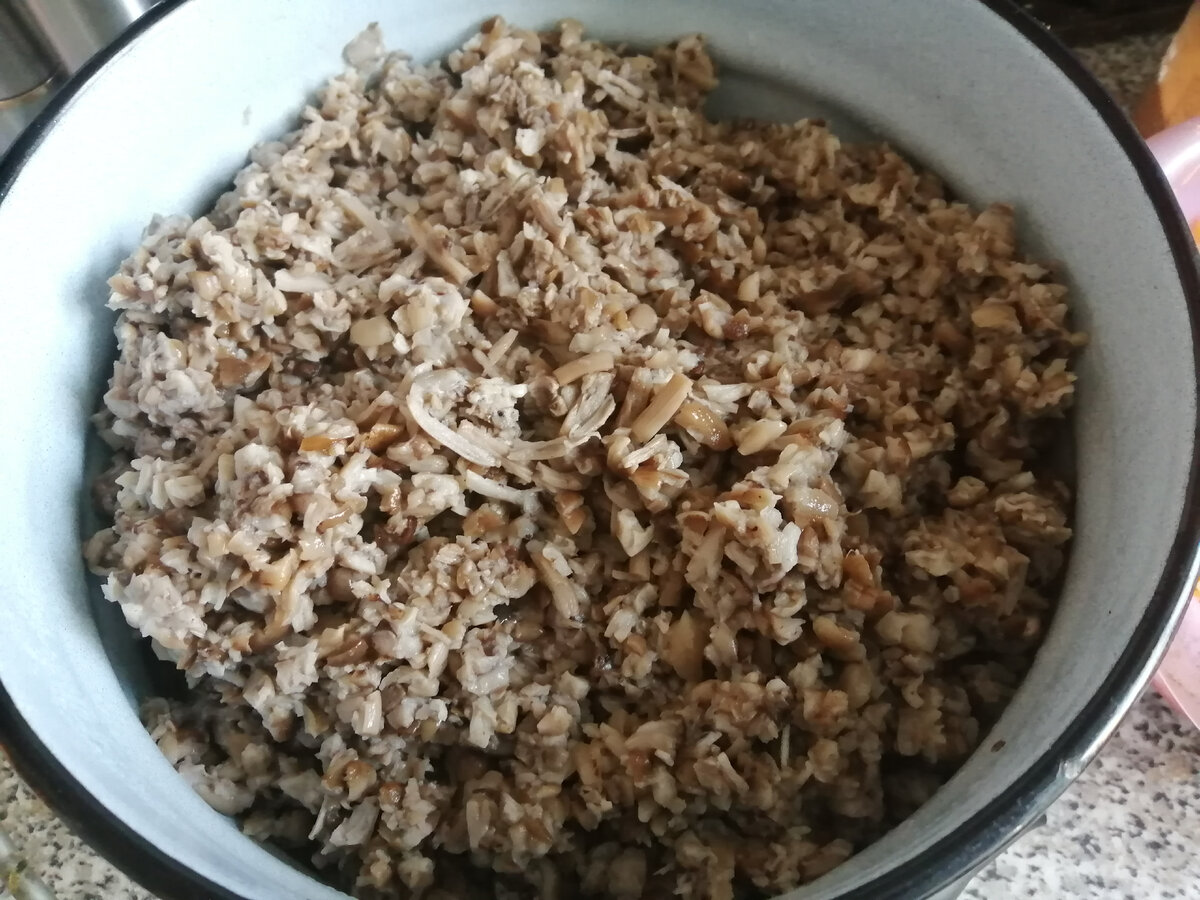 Грибная икра рецепт через мясорубку с чесноком
