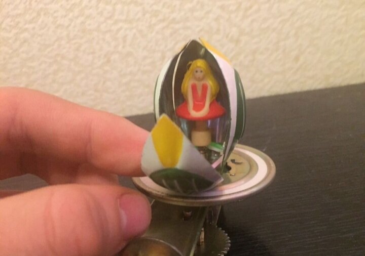 Фото с сайта авито. Игрушка- вертушка Дюймовочка