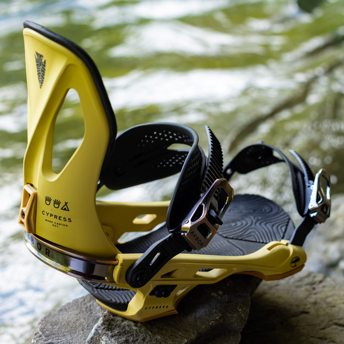 Цвета: MARK CARTER EDT., CEMENT, FOREST, BLACK
Размеры: S/M, M/L, L/XL