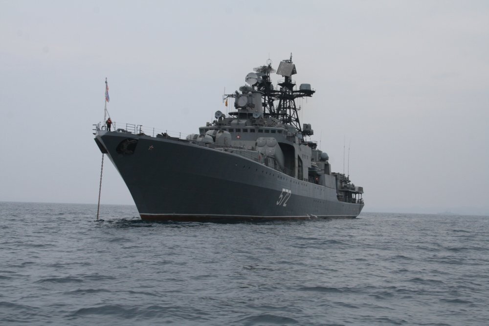 Большой противолодочный корабль"Адмирал Виноградов"проекта 1155  

