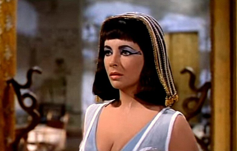 Cleopatra 1990 запись эфира. Элизабет Тейлор в роли Клеопатры. Клеопатра 2003. Cleopatra 1990. Гармахис и Клеопатра.