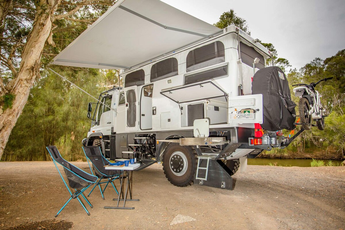 Кемпер Unimog для кругосветого путешествия | Все о грузовиках –  Trucksplanet | Дзен