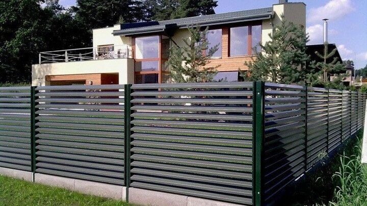 Забор на даче