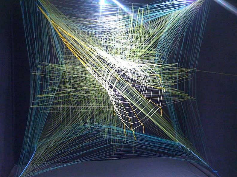 Источник: http://curated.ru/design/sean-mc-ginnis