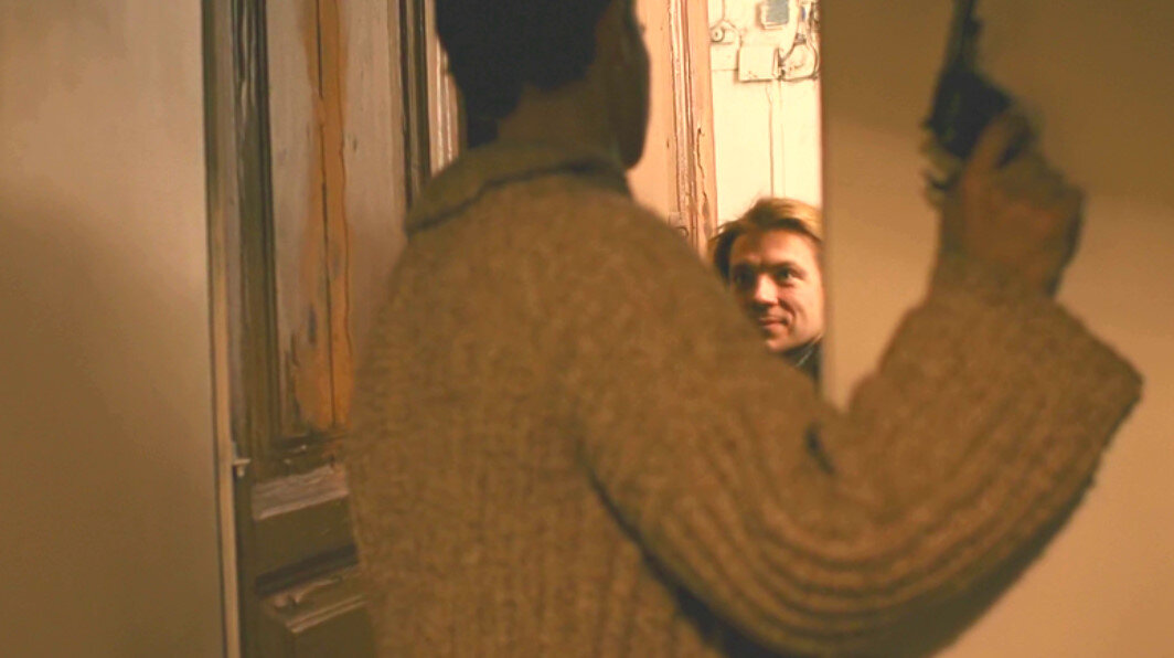 Кадр из фильма "Брат"         