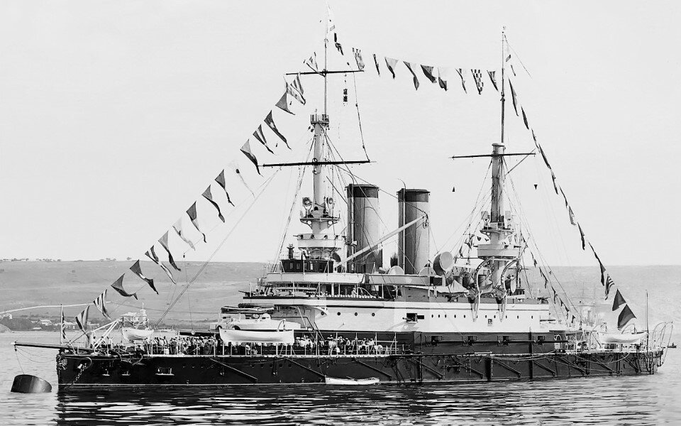 Эскадренный броненосец «Три Святителя». Ист.: tsushima.su