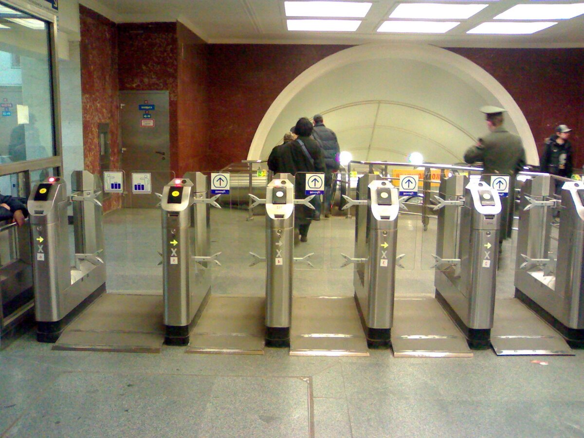 турникет в метро минске