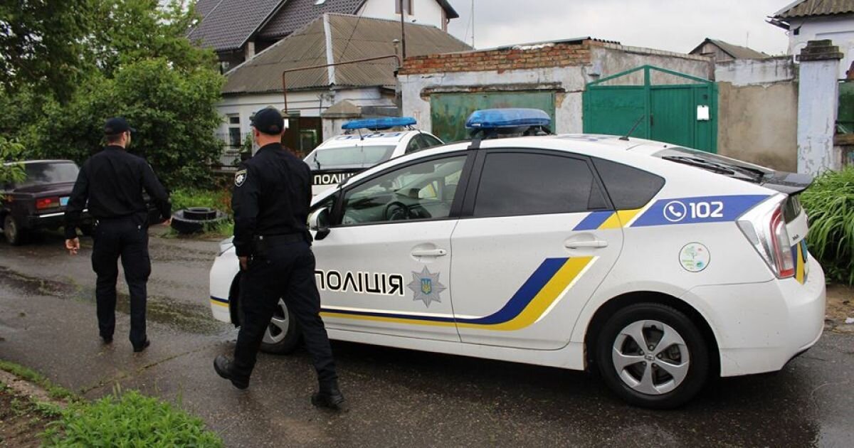 Полиция на вызове.