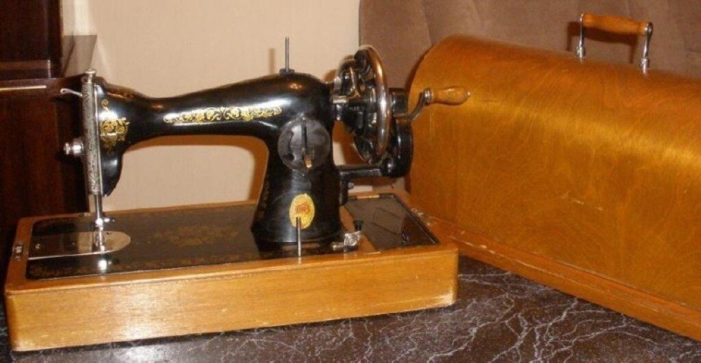 Старые швейные машинки ссср фото