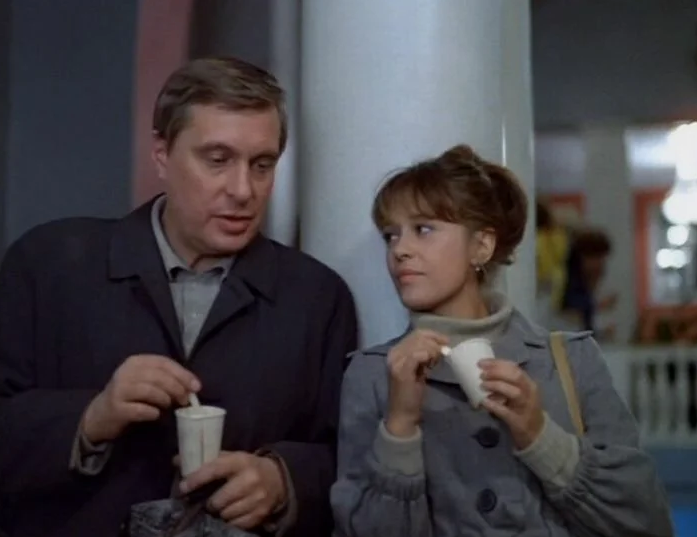 Кадр из фильма "Осенний марафон", реж Г. Данелия, 1979 год.