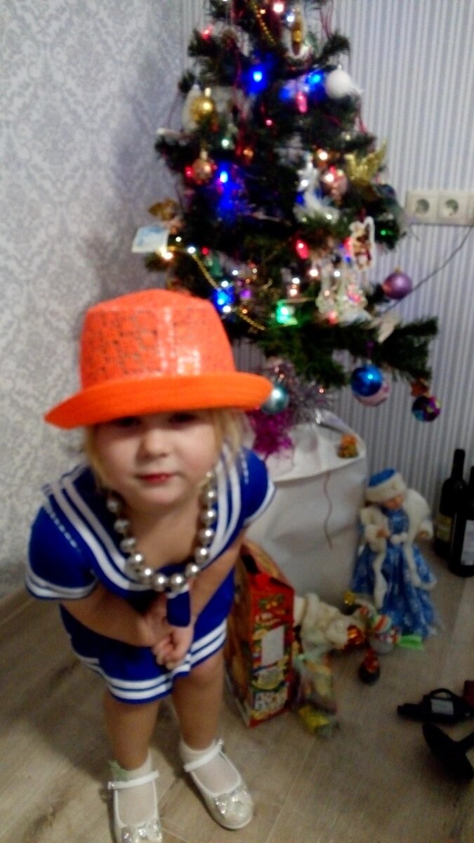 Вот такую ёлочку мы обычно ставили