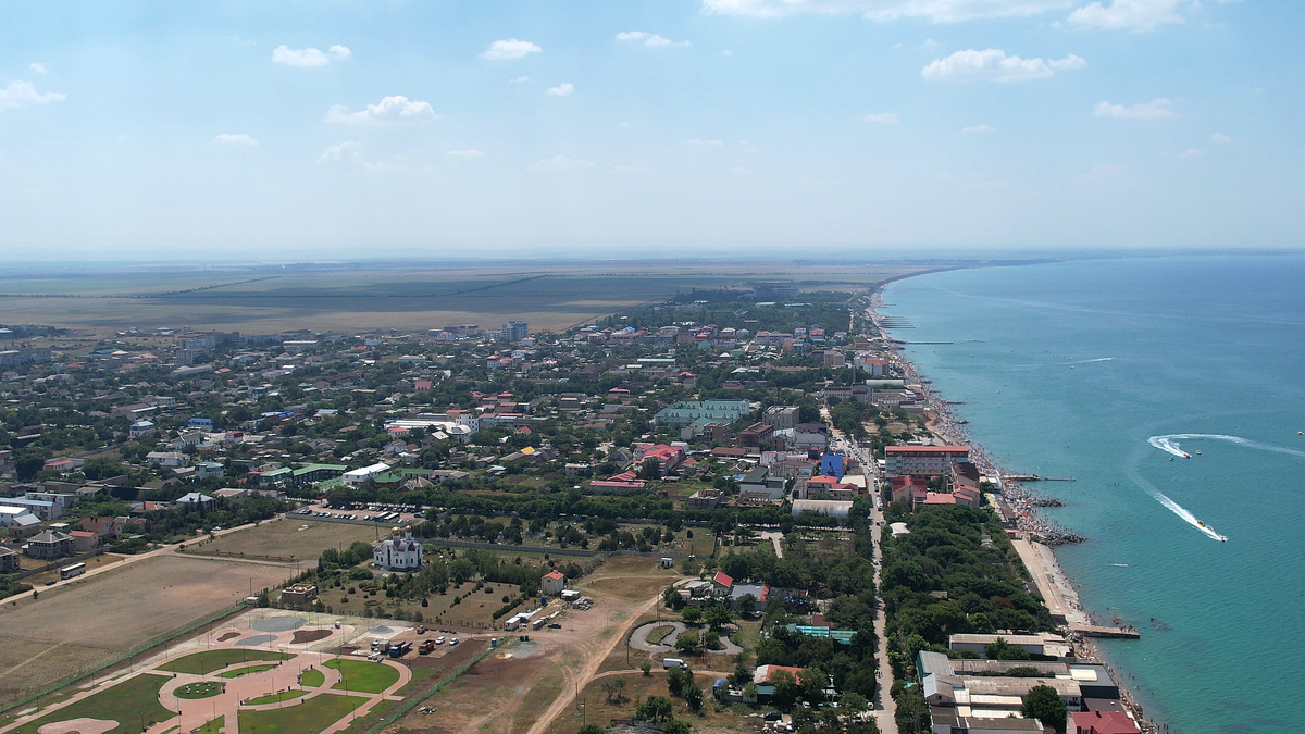 Побывали в Николаевке (Крым), где 50 лет назад отдыхала наша бабушка.  Отыскали тот дом. Посёлок очаровал, хотим вернуться | Зоркий | Дзен