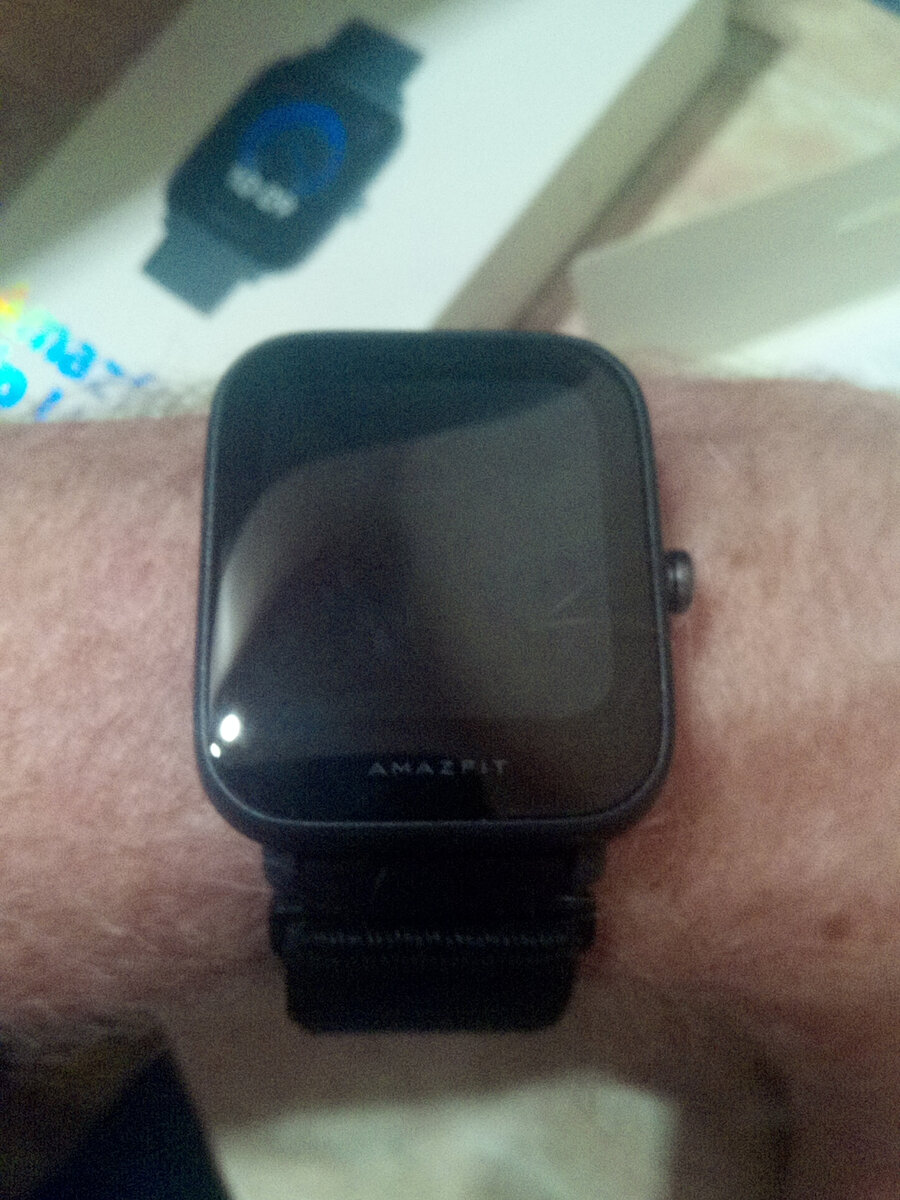 Так часы выглядят на руке