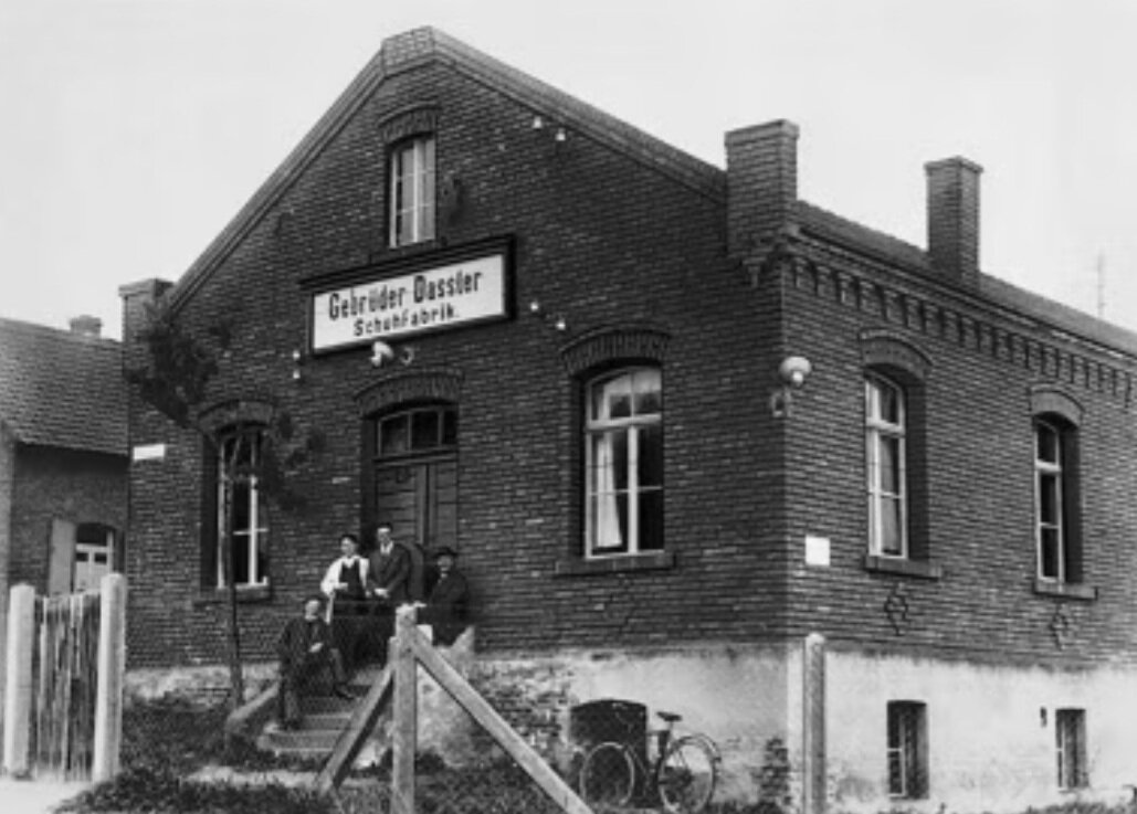 Первый цех братьев Дасслер