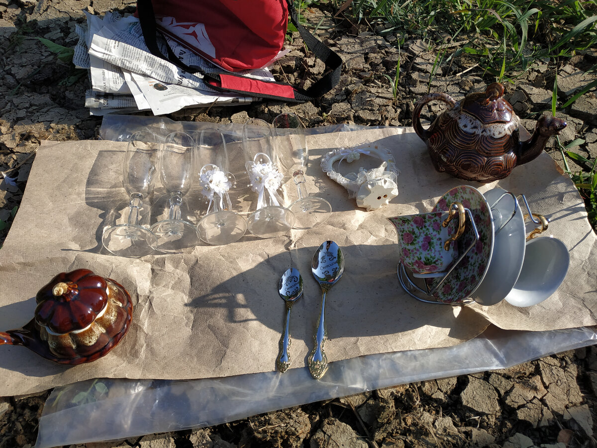 Мой скромный прилавок на барахолке