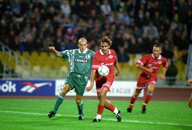 В атаке Сергей Юран. Источник: fanat1k.ru