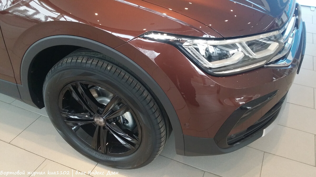 На бампере имеются хромированные вставки. Автор фотографии kua1102