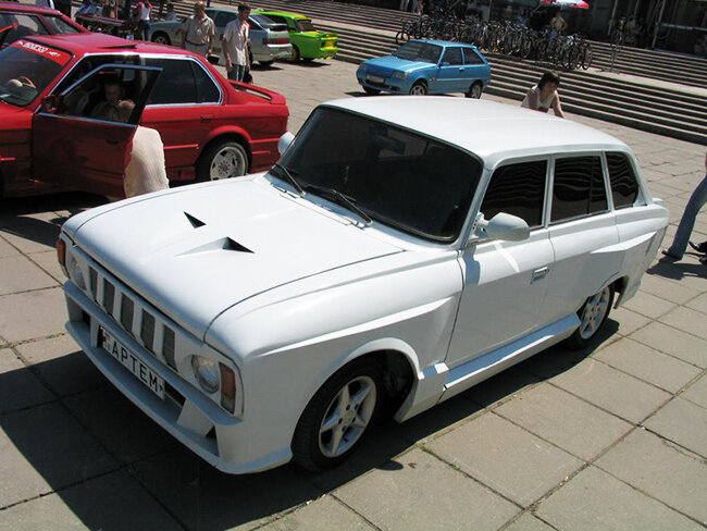 Тонкий намек на спорткар