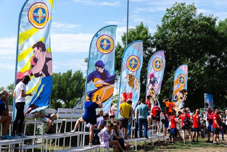     В субботу на Гребном канале собрались поклонники здорового образа жизни.