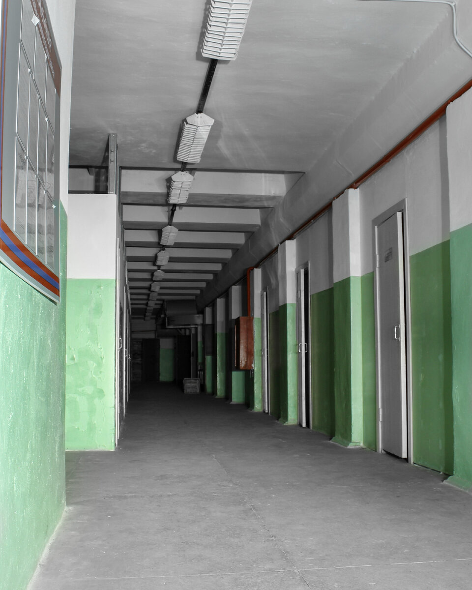 Открываешь дверь в одну комнату, а за ней - другая, которую ты ещё не видел