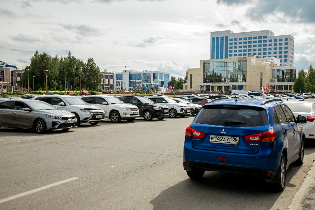 Автомобиль июнь. М 462 Амбир открытый машина