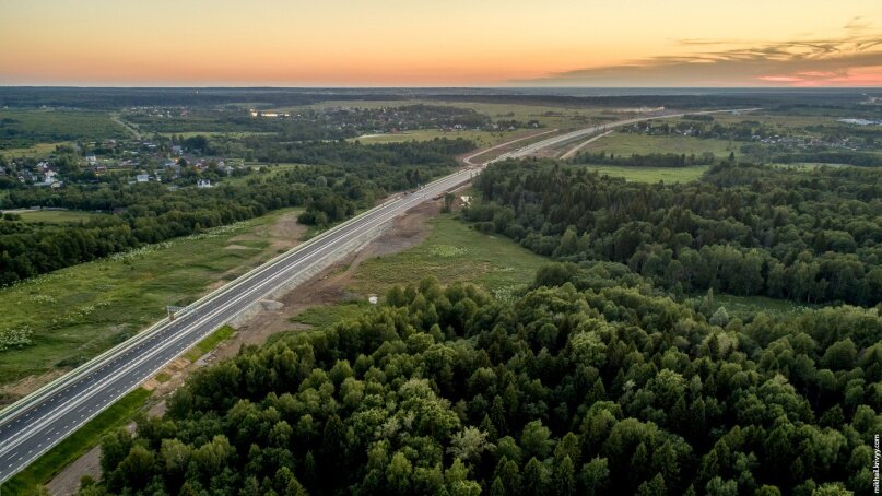 Автомагистраль М11 в районе города Клин. Фото из архива интернет-портала «Новгород.ру» ©