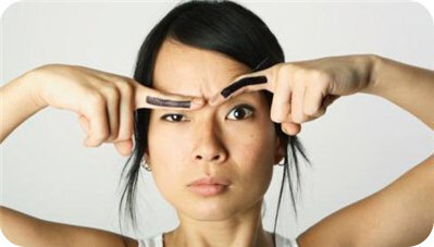 Мимика, жесты не всегда правдивы